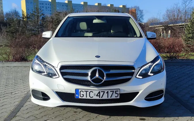 warmińsko-mazurskie Mercedes-Benz Klasa E cena 49000 przebieg: 310000, rok produkcji 2013 z Gdańsk